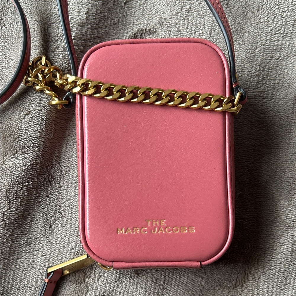 Marc Jacobs crossbody mini bag in salmon